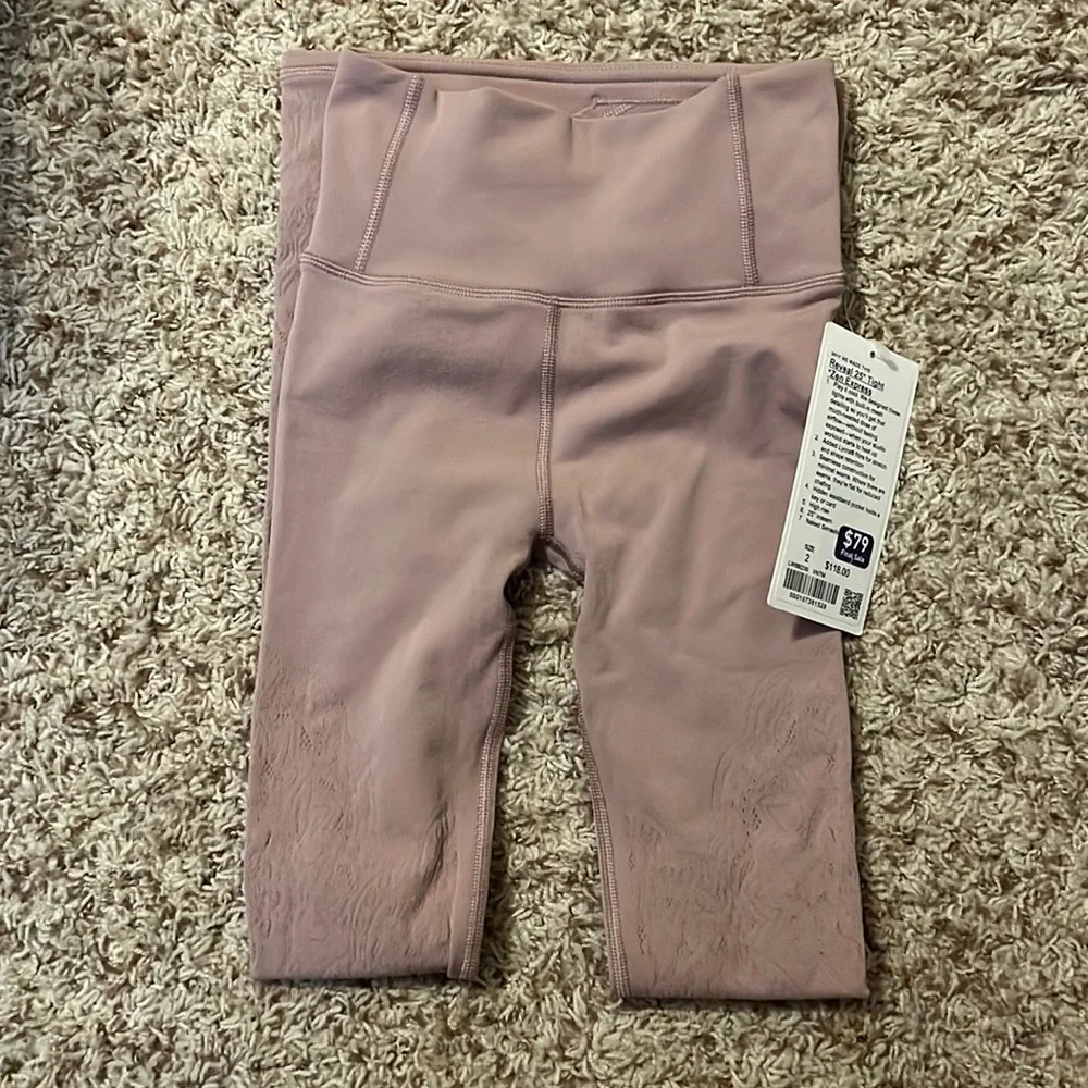 Reveal 25” Size 2 Leggings Purple lululemon - Picture 1 of 4